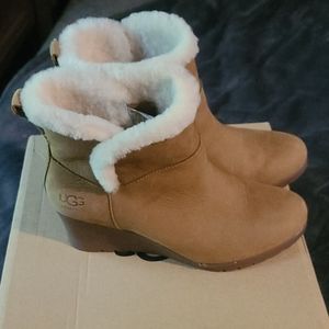 Ugg winter boots